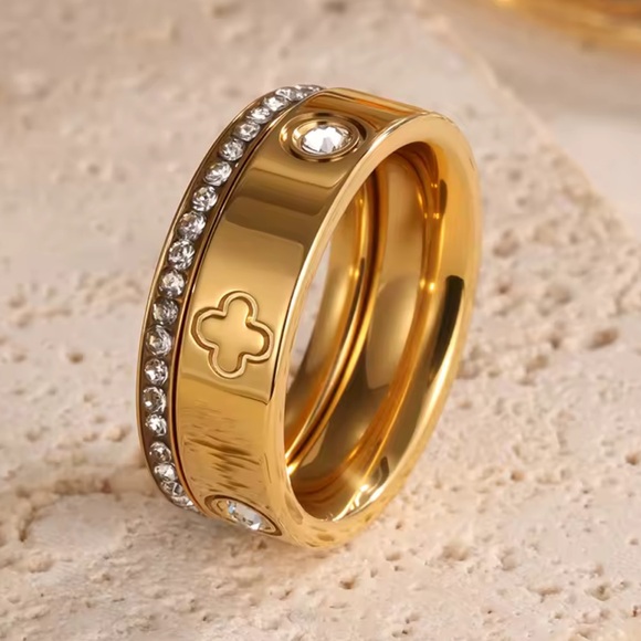 Gold Clover Eternity Band with Pavé Crystals Ring Set - Picture 3 of 10